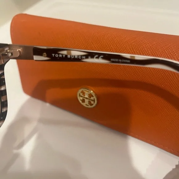 Tory Burch Black Sunglasses with Orange Case - Picture 2 of 6
